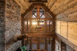 Soaky Mountain Lodge