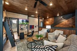 Wildhorse Inn