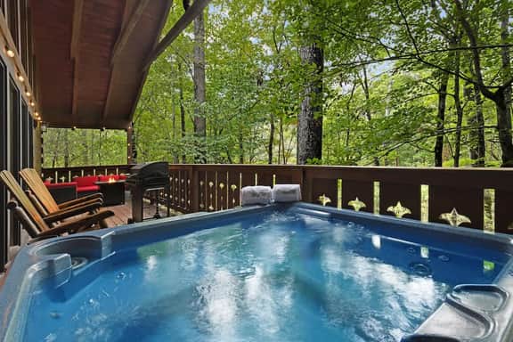 Bear Bottom Cabin - Image 2